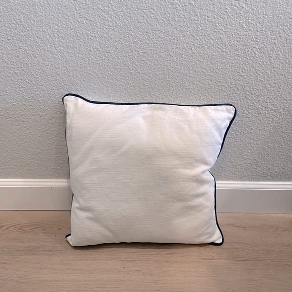 NWOT Zara Home Linen throw pillow cover. - Picture 2 of 2